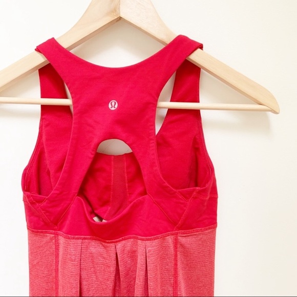 Lululemon tank - Picture 1 of 4